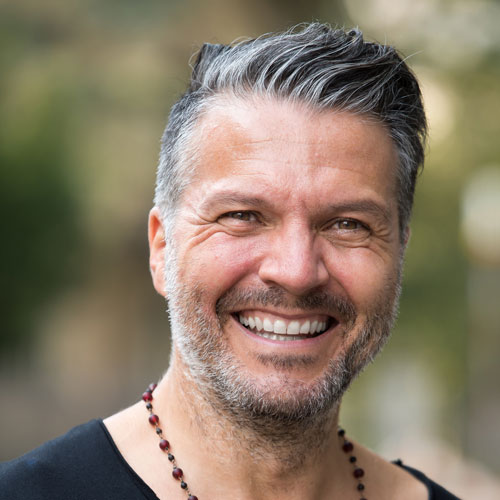 portraitbild_georgios_antoniadis portraitbild_georgios_antoniadis